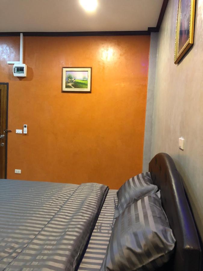 Nonthun 1 Hostel Khon Kaen Extérieur photo