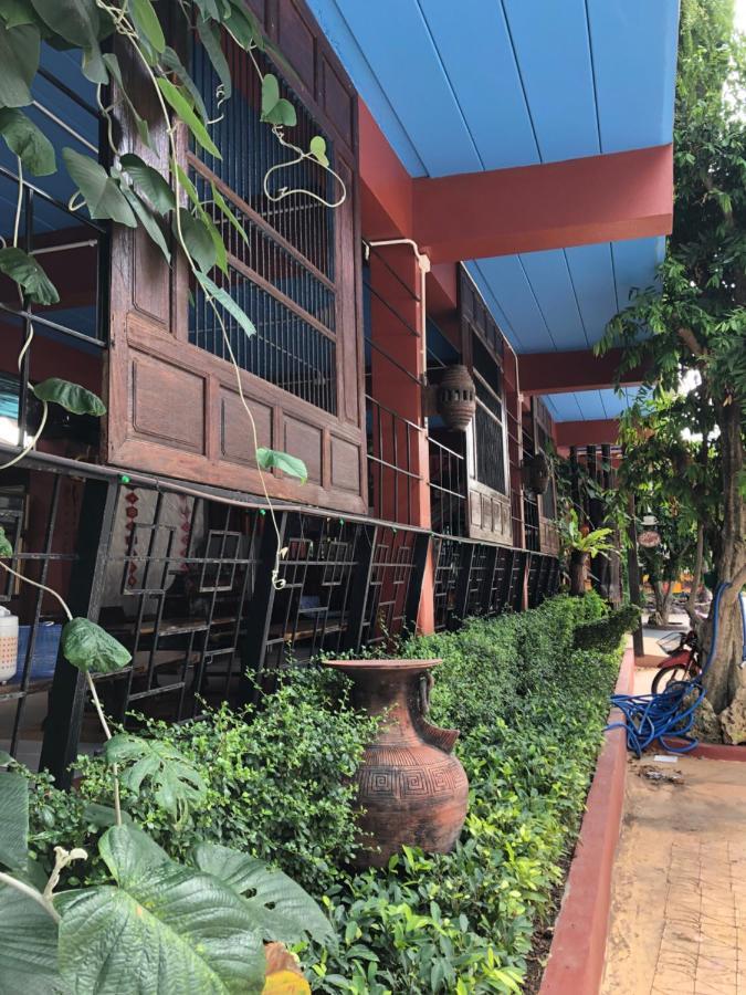 Nonthun 1 Hostel Khon Kaen Extérieur photo
