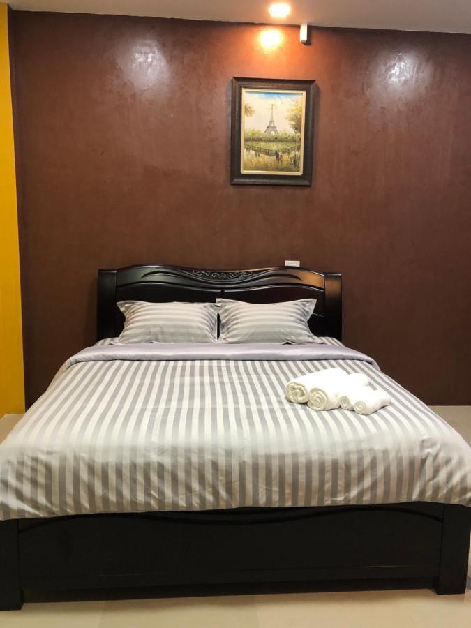 Nonthun 1 Hostel Khon Kaen Extérieur photo
